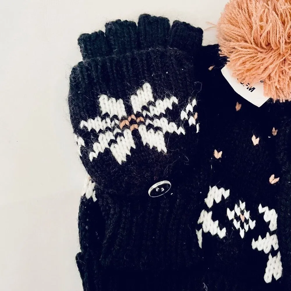 NWT Charter Club Black & White Snowflakes Nordic Beanie Pom Pom Gloves 2 Pc Set